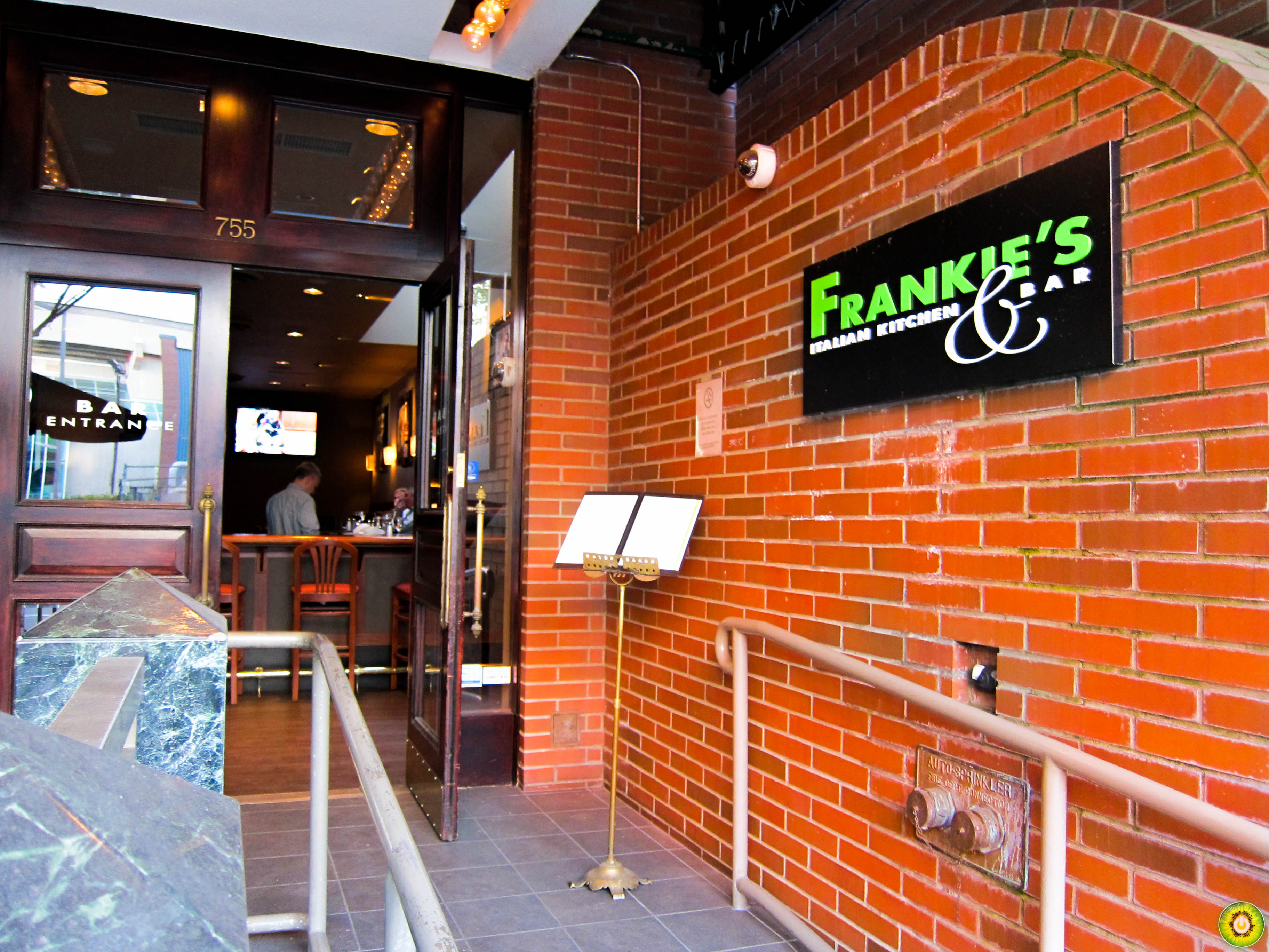 frankie's italian kitchen and bar events